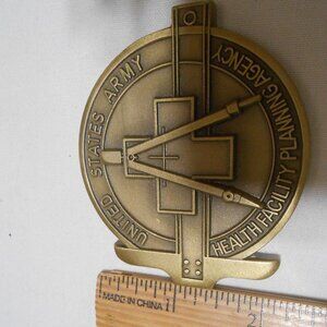 Vintage United States Army Health Faculity Planning Agency large gold Coin HTF